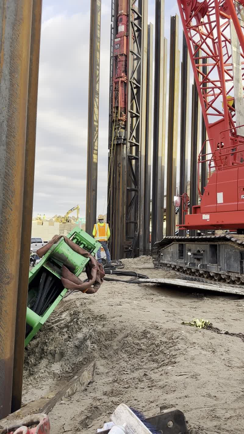 Pile driving hammer at work, video thumbnail